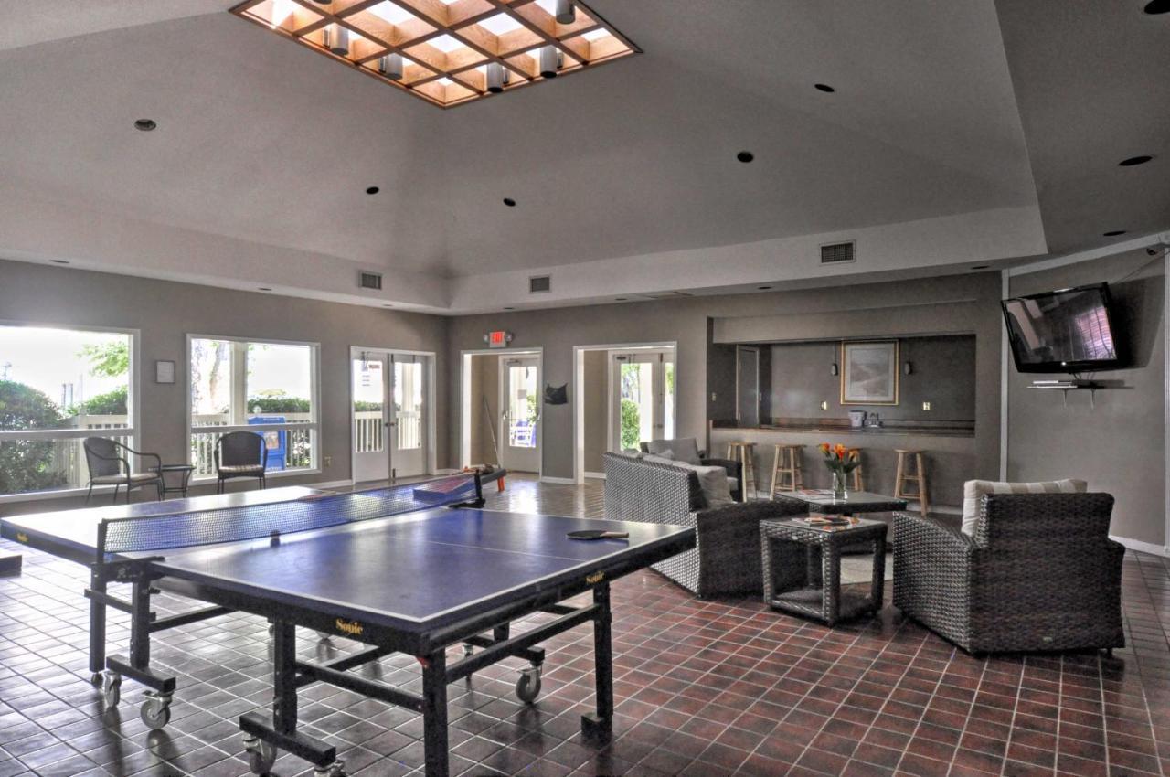 Resort-Style Hilton Head Condo - Walk To Beach! Hilton Head Island Esterno foto